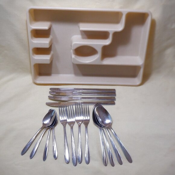 * 16 Pc Stainless Flatwear PLUS Rubbermaid Silverware Organizer / 5 Compartments - Picture 1 of 1